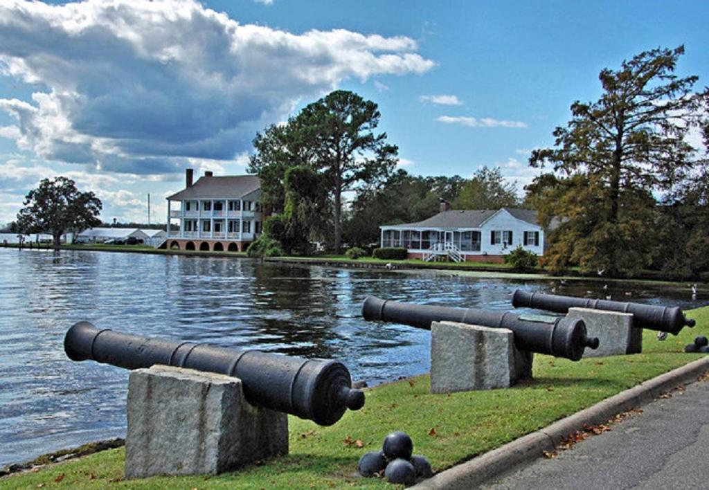 The Edenton Collection-The Granville Queen Inn 외부 사진