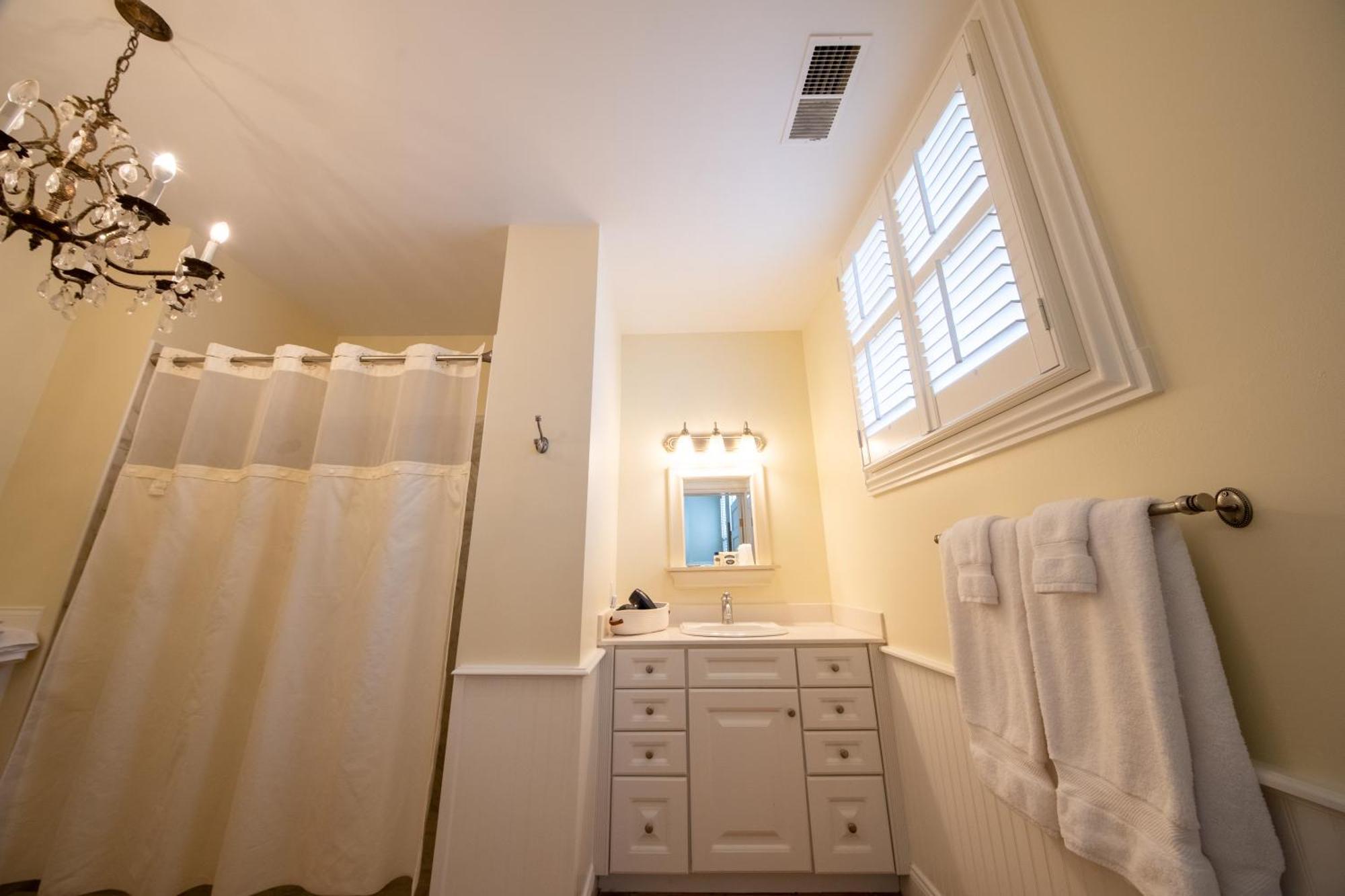 The Edenton Collection-The Granville Queen Inn 객실 사진